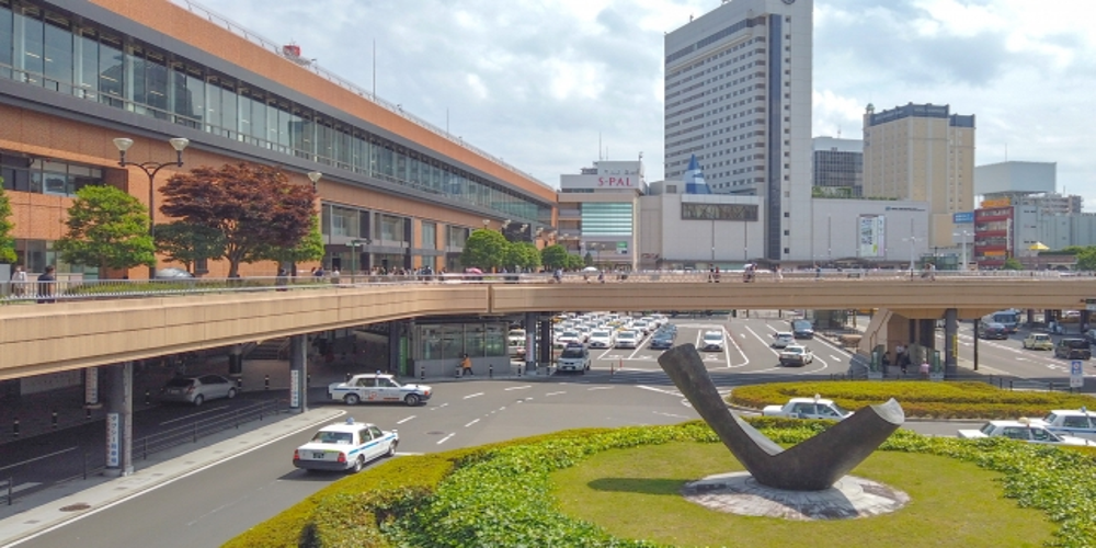 仙台駅前ロータリーとランドマーク